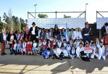 LOS CHICOS DE TODO EL DISTRITO HICIERON LA PROMESA A LA BANDERA