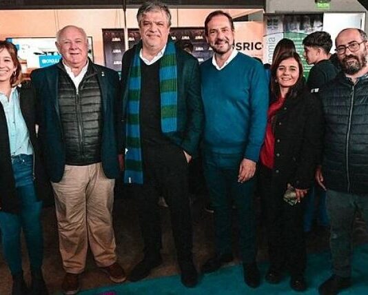 La 8ª edición de la Feria Universitaria se desarrolla en Escobar
