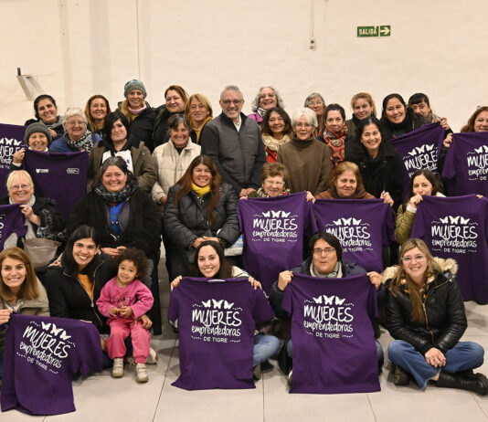 En Rincón de Milberg, Julio Zamora participó de la asamblea mensual del programa municipal Mujeres Emprendedoras