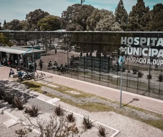 En el Hospital Municipal de Garín salvaron la vida de una mujer agredida por su pareja