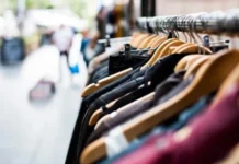 Ventas minoristas: volvieron a crecer tras 19 meses pero más de la mitad de los comercios sigue padeciendo la falta de compras