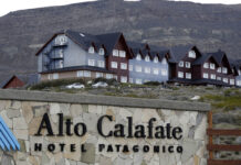 TOMA CLANDESTINA DEL HOTEL DE LA FAMILIA KIRCHNER PROVOCA CAOS EN EL CHALTEN