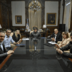 El Gobierno reactivó las mesas políticas para reordenar la gestión y la campaña de cara a octubre