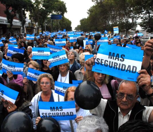 DE QUE HABLAMOS LOS ARGENTINOS EN NUESTRA VIDA COTIDIANA